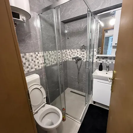 Apartment Sunnyside Of - *